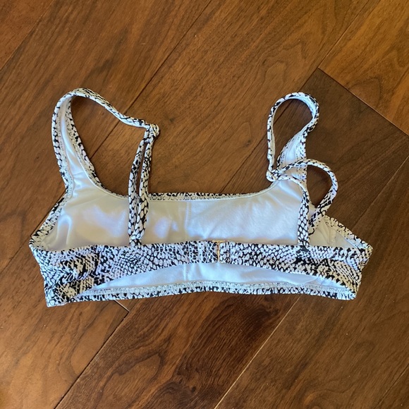 Adjustable target bikini top - Picture 2 of 2